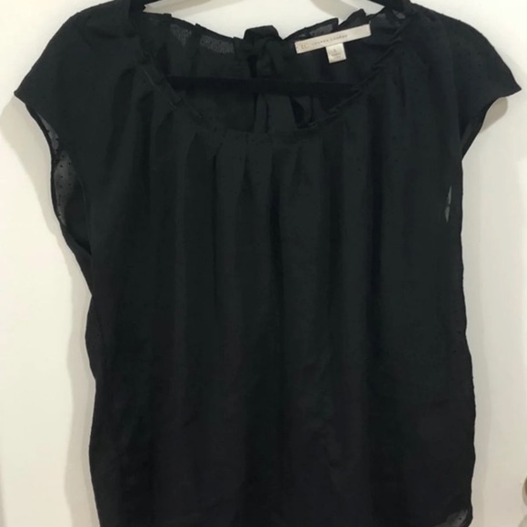 NWOT Ruched Neck Polka Dot TieBack Top - Picture 2 of 5